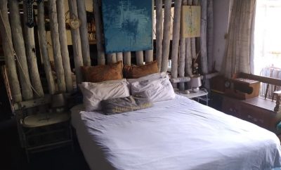Artsy Fartsy Studio Accommodation Glenmore Beach