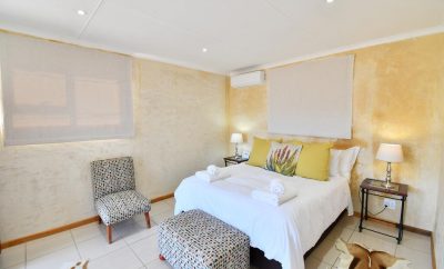 Le Petit Karoo Accommodation Oudtshoorn