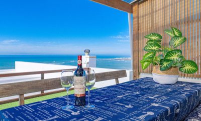 Blue Whale Accommodation Struisbaai