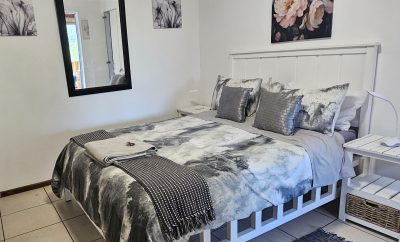 Somerset Nest Swaeltjie Accommodation