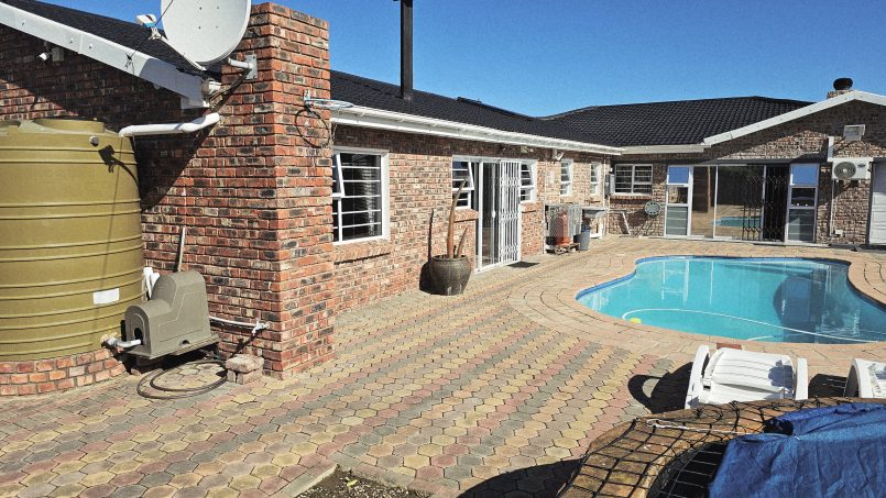 Menza Self-Catering Accommodation in Groenweide Park,  George